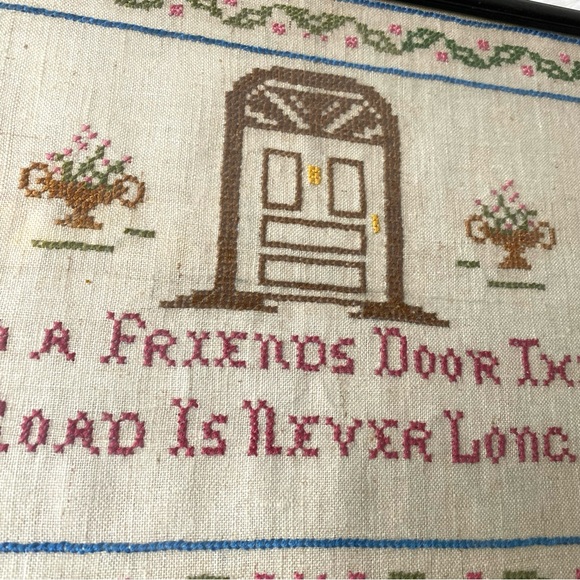 Antique “To A Friends Door The Road Is Never Long” Framed Cross Stitch - Picture 4 of 9